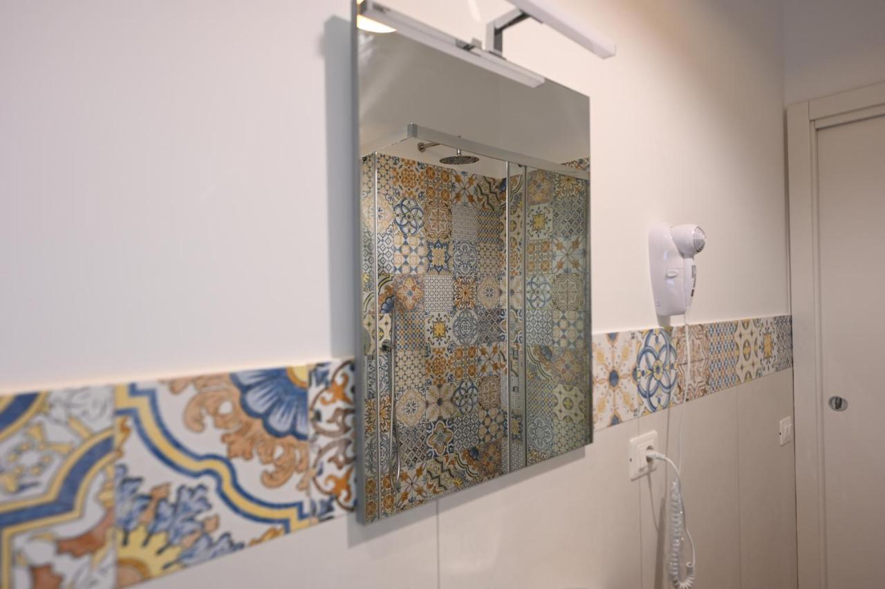 Mare Fuori B&B Salerno Kültér fotó