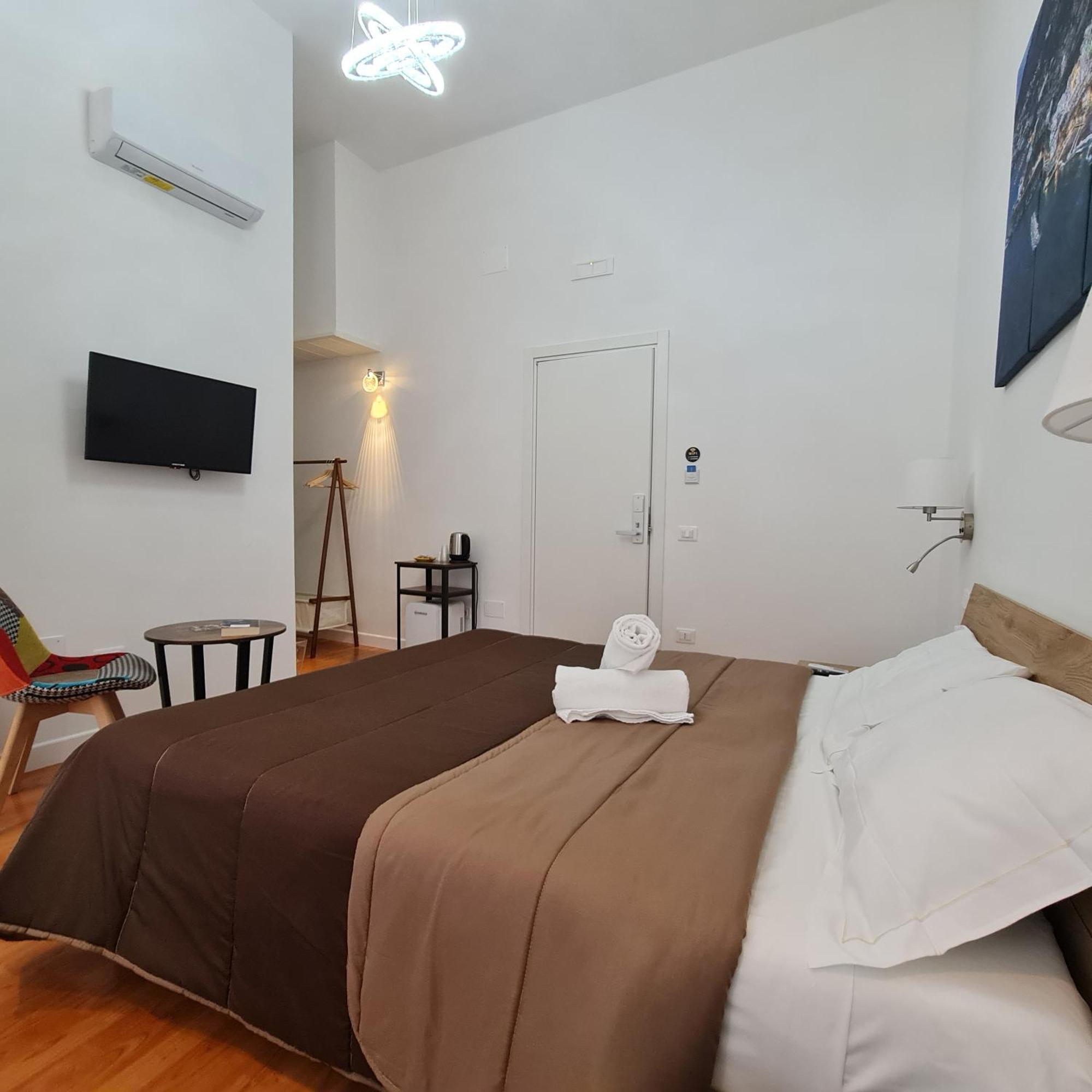 Mare Fuori B&B Salerno Kültér fotó
