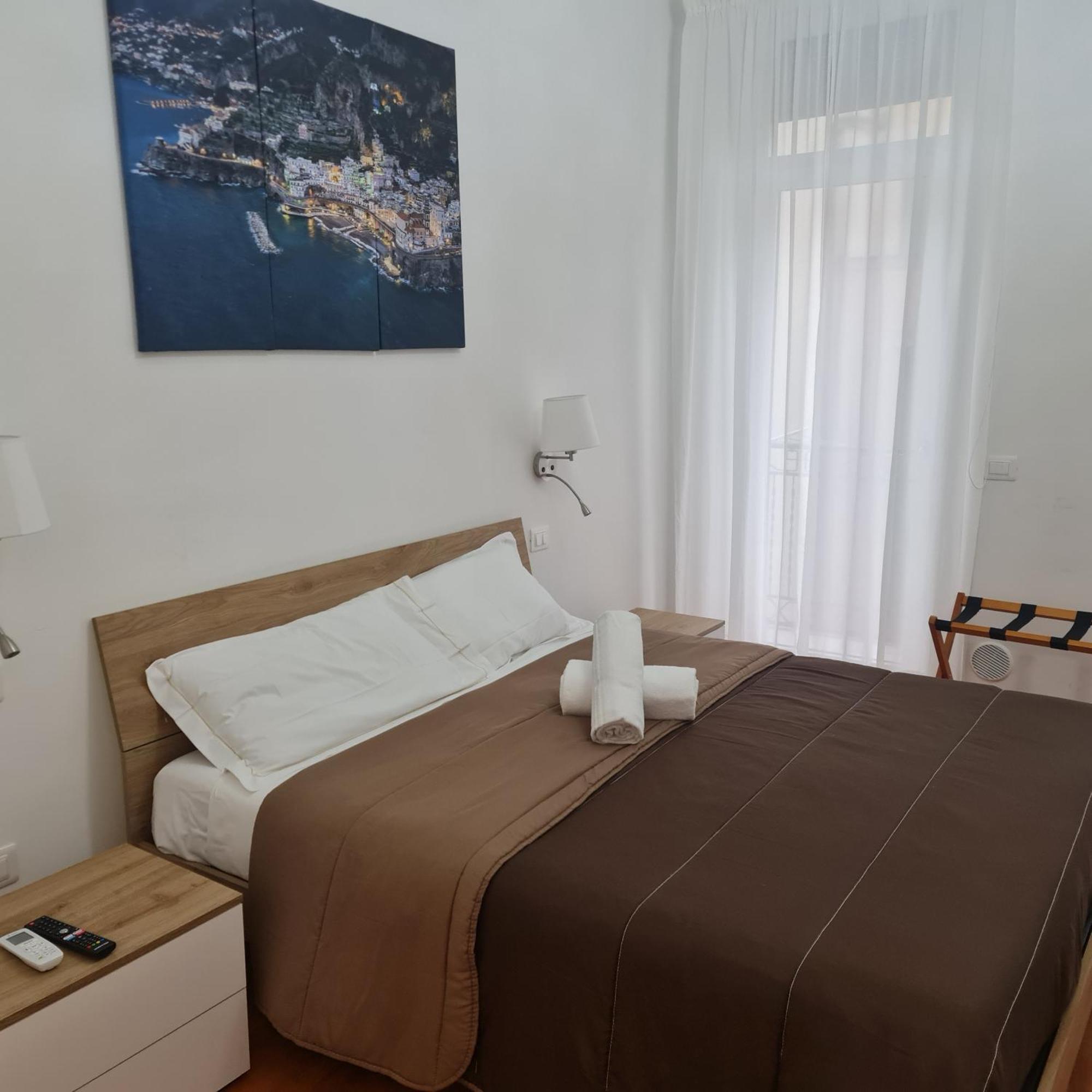 Mare Fuori B&B Salerno Kültér fotó